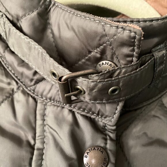 Banana Republic Quilted Vest, Olive Green, Size M - Picture 3 of 10